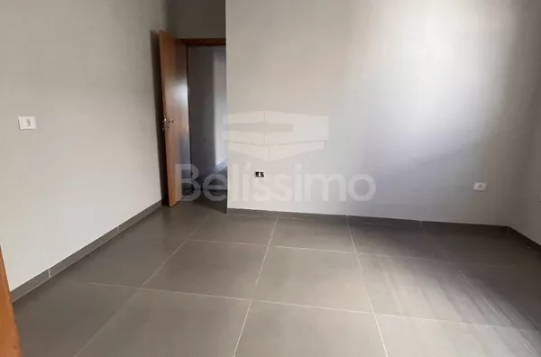 Casa bairro Bela Vista da Lagoa, bem localizada. Casa contendo, 2 (Dois) Quartos, sendo 1 (Uma) suíte, 2 (Dois) Banheiros, Sala de TV, Cozinha, Lavanderia  e garagem para dois carros.