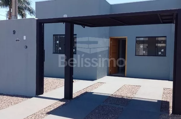 Casa localizada em Três Lagoas M/S, no bairro Setsul, Com acabamento de qualidade, contendo os seguintes cômodos: 02(dois) quartos, 01 banheiro, 01 (uma) cozinha, 01 uma) sala TV. 1(uma) lavanderia coberta, garagem  para 1 carro. 