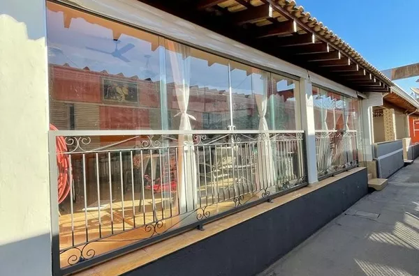 Casa de Veraneio, em condomínio, no município de Castilho S/P, casa com  3(três) quartos, 03(três) banheiros,  01 (uma) cozinha, 01 (uma) sala, varanda.   Área construída: 90.40m²  Terreno: 166.50m²