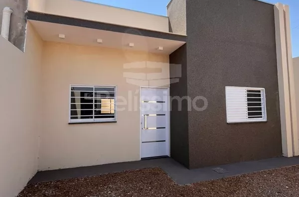 Casa para venda no Jardim dos Ipês com: 2 quartos, sala, cozinha, banheiro social, e garagem para 2 carros