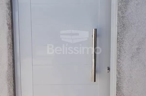 Casa com excelente localização no Bairro Santa Rita. Casa com: 02(Dois) Quartos, sendo 01 (um) suíte, 01(uma) Sala de TV, 01(uma) Cozinha, 02(dois) Banheiros, 01(uma) Área de serviço, Garagem. Área Construída: 60m² - Foto 2