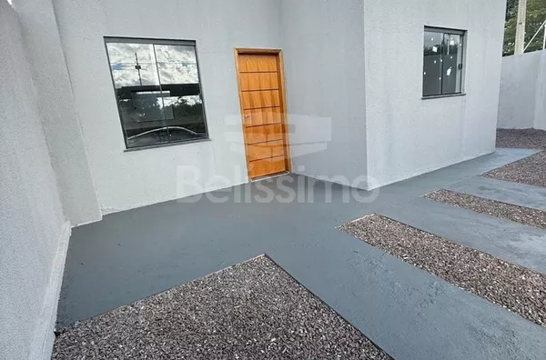 Casa no bairro Bosque das Araras, com 02(Dois) quarto(s), 1(Uma) sala, 1 (Uma) cozinha, 1(Um) banheiro, 1(Uma) lavanderia e garagem para 2(dois) carros.