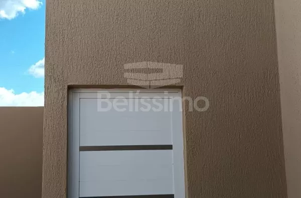 Casa para venda 3 quarto(s) sendo 1 suíte, sala com pé direito de 4mts, cozinha , banheiro social, lavanderia coberta e garagem 1 carro.