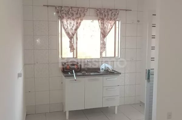 Linda casa no condomínio Eco Ville II. Casa contendo: 02 (Dois) quarto(s), sala, cozinha , 01 (Um) banheiro, lavanderia coberta e garagem coberta p/ 2 carros.