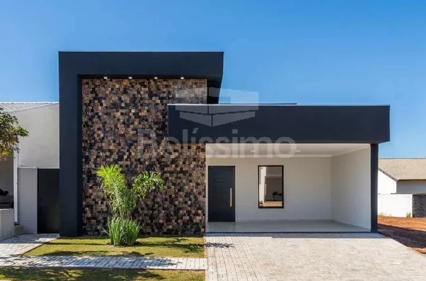 Linda Casa no condomínio Costa Leste, Casa com 03(três) quartos, sendo 1 suíte + 2(duas) Demi-suítes, 01(uma) sala com pé direito alto, com acabamento sanca de gesso, 01 (uma) cozinha com balcão em formato de ilha, 01 (uma) área de serviço coberta, 03 (tr