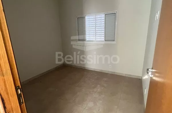 Casa para venda, 2 quarto(s),  sendo 1 suíte, sala, cozinha, lavanderia coberta, área gourmet e garagem para 2 carros.