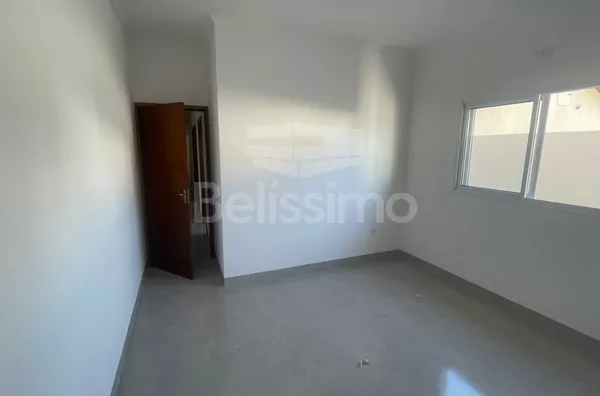 Casa para venda 3 quarto(s) sendo 1 suíte, sala ampla, linda cozinha, banheiro social, lavanderia coberta, área de churrasco, fogão a lenha e piscina.