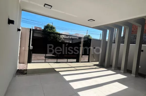 Linda casa no bairro Jardim Nova Europa, casa bem localizada a 5 minutos do centro!