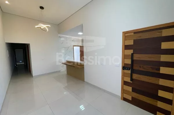 Linda Casa no Mais Parque.  Casa com 03 (três)  quartos, sendo 1 suíte, 02 (dois) banheiro, 01(uma) sala de estar,01(uma) cozinha, lavanderia coberta, garagem para 2 carros.  Área Construída: 96m²  Área Total: 180m²