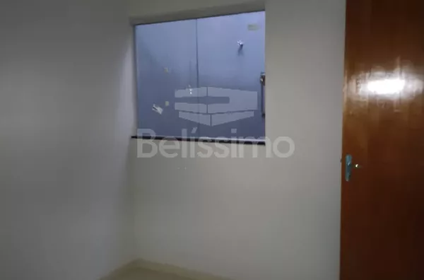 Casa para venda 2 quarto(s), sendo 1 suíte, sala, cozinha, banheiro social, jardim de inverno, lavanderia coberta e garagem para 2 carros.