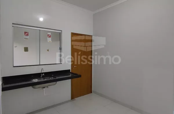 Casa para venda 2 quarto(s) - sala, cozinha, banheiro social, garagem coberta e garagem para 2 carros.