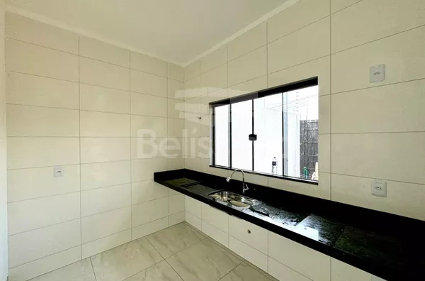 Casa no bairro Carandá com 02(Dois) quarto(s), 1(Uma) sala, 1 (Uma) cozinha funcional, 1(Um) banheiro e garagem para até 3 carros.