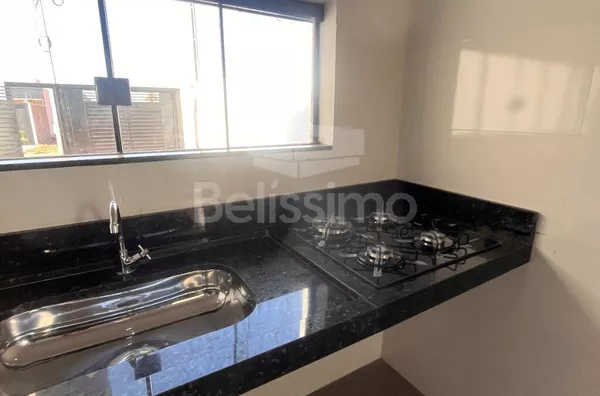 Casa bairro Bela Vista da Lagoa, bem localizada. Casa contendo, 2 (Dois) Quartos, sendo 1 (Uma) suíte, 2 (Dois) Banheiros, Sala de TV, Cozinha, Lavanderia  e garagem para dois carros.