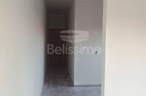 Casa localizada no bairro Parque São Carlos. Contendo 2 (dois) quartos, sendo 01 (um) suíte, 02 (dois) banheiros, 01 (uma) sala de estar, 01 (uma) cozinha, 01 (uma) lavanderia e com garagem para 2 carro. - Foto 4