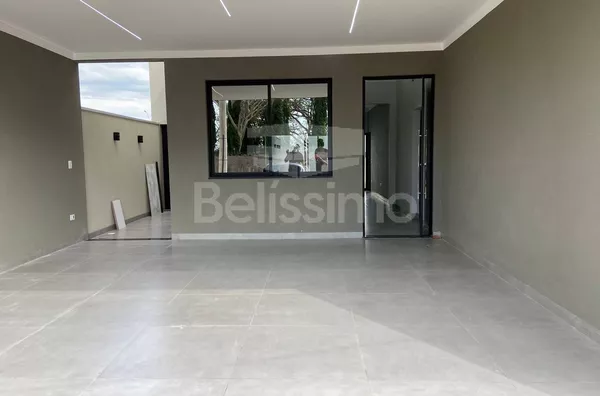 Linda Casa no condomínio costa Leste, Casa com 03(três) quartos, sendo 1 suíte, 01(uma) sala de TV, 01 (uma) cozinha, 01 (uma) área de serviço coberta  e 03 (três) banheiros e com garagem coberta para 2 carros.