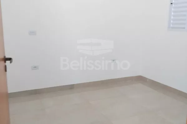 Casa para venda 2 quarto(s) sendo 1 suíte, sala, cozinha  banheiro social, lavanderia coberta e garagem para 1 carro.