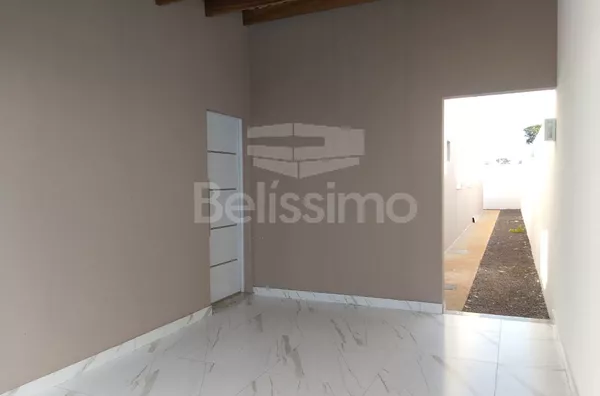 Casa para venda 3(três) dormitórios, sendo 01 (uma) suíte contendo closet e 01 (um) banheiro,  banheiro social, cozinha planejada , sala TV e lavanderia coberta.