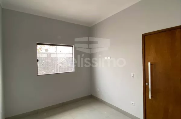 Linda casa no bairro Mais Parque, casa bem localizada. Casa contendo, 3 (Três) Quartos, sendo 1 (Uma) suíte, 2 (Dois) Banheiros, Sala de TV, Cozinha, Lavanderia coberta e garagem para dois carros.