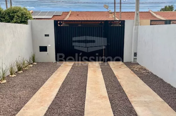 Casa com excelente localização no Jardim Guaporé. Casa Contendo: 02 (Dois) Quartos, 01 (Uma) Sala de TV, 01 (Uma) Cozinha, 01 (Um) Banheiros, 01 (uma) Área de serviço coberta, Garagem para 1 carro.