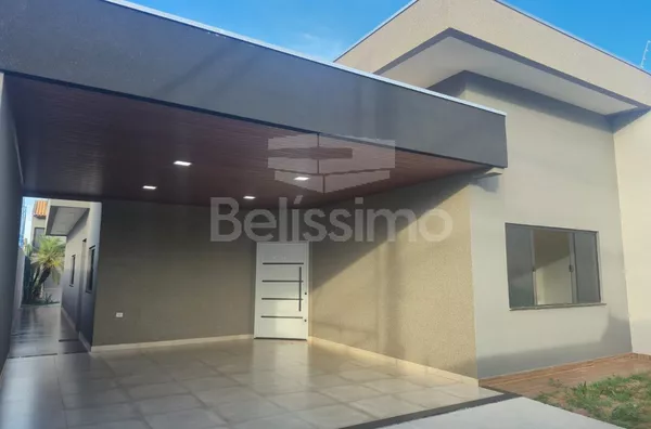 Casa excelente no Santa Rita com 2 quartos, 1 banheiro, 2 salas, área de serviço e área de lazer