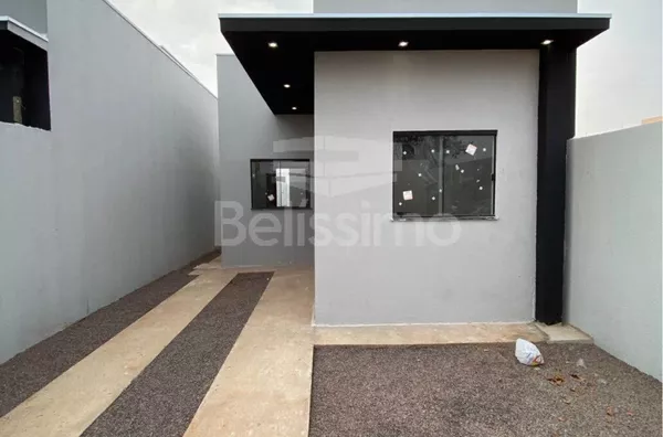 Linda casa no bairro Mais Parque, casa bem localizada. Casa contendo, 3 (Três) Quartos, sendo 1 (Uma) suíte, 2 (Dois) Banheiros, Sala de TV, Cozinha, Lavanderia coberta e garagem para dois carros.