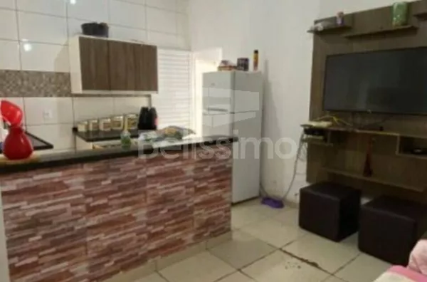 Casa com excelente localização no Nova Europa.  Casa Contendo: 02 (Dois) Quartos, sendo 01 (um) suíte, 01 (uma) Sala de TV, 01 (uma) Cozinha, 02 (dois) Banheiros, 01 (uma) Área de serviço coberta , Garagem para 2 carros