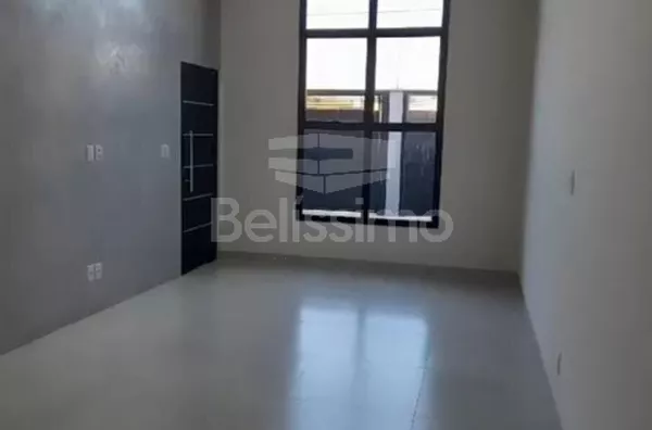Casa para venda, 3 quarto(s),  sendo 1 suíte, sala, cozinha lavanderia coberta e garagem para 2 carros.