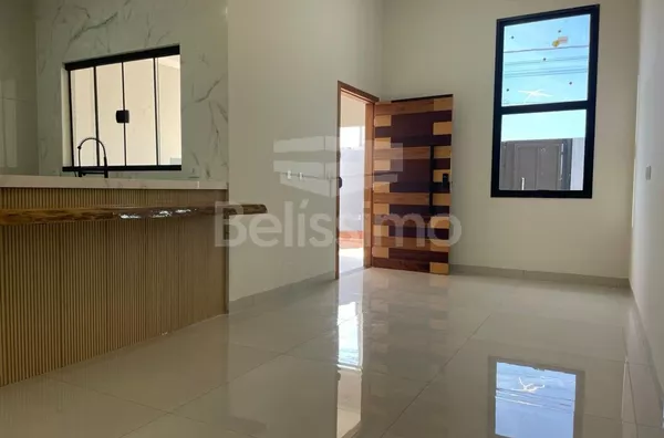 Linda Casa no Mais Parque.  Casa com 03 (três)  quartos, sendo 1 suíte, 02 (dois) banheiro, 01(uma) sala de estar,01(uma) cozinha, lavanderia coberta, garagem para 2 carros.  Área Construída: 96m²  Área Total: 180m²