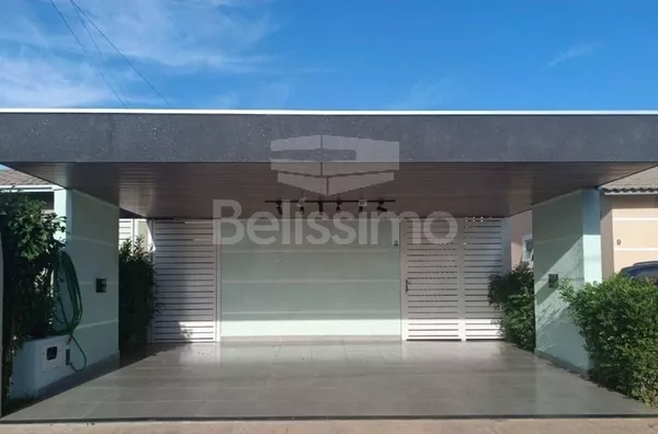 Belíssima Casa no Condomínio Eco Ville I. Casa com 02(dois) quartos, sendo 1 suíte com closet, 2º quarto todo com planejados, os dois quartos com ar condicionado, 01(uma) ampla sala de TV com planejados, 01(uma) cozinha gourmet ampla com planejados, banca