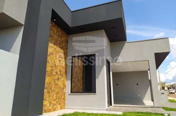 Imóvel de alto padrão em condomínio fechado costa leste, área de laser, clube de festa, quadra poliesportiva segurança 24h. 