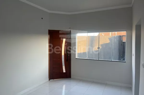 Linda casa localizada no Bairro Nova Três Lagoas