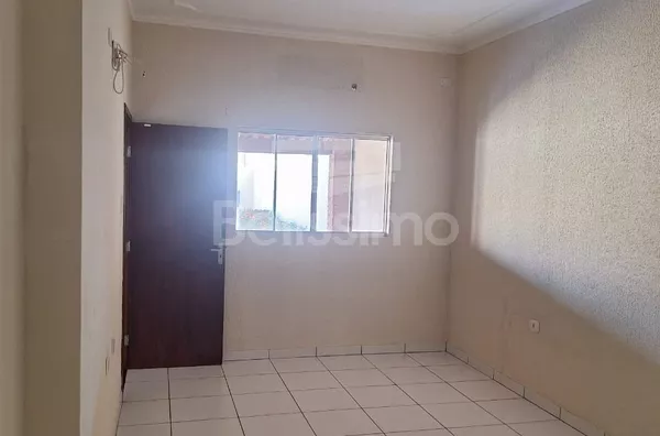 Linda casa no bairro Nova Americana, casa bem localizada. Casa contendo, 2 (Dois) Quartos, sendo 1 (Uma) suíte, 2 (Dois) Banheiros, Sala de TV, Cozinha, Lavanderia coberta e garagem para dois carros.