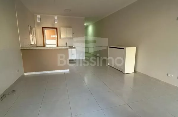 Casa localizada no bairro Bela Vista da Lagoa contendo: 03 (Três) quartos, sendo 02 (duas) suítes, 03 (Três) banheiros, 01 (uma) sala de TV, 01 (uma) cozinha, 01 (uma) área gourmet  e com garagem para 1 carro. 