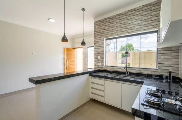 Casa para venda 3 quarto(s) sendo 1 suíte, sala, linda cozinha planejada, banheiro social, lavanderia coberta e espaço para ampliação área churrasco.