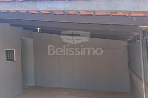 Casa com excelente localização no Jardim Guaporé. Casa Contendo: 02 (Dois) Quartos, 01 (Uma) Sala de TV, 01 (Uma) Cozinha, 01 (Um) Banheiros, 01 (uma) Área de serviço coberta, Garagem 