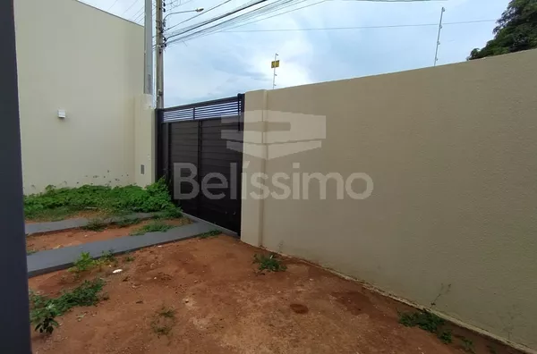 Casa para venda 2 quarto(s) sendo  1 suíte, sala, cozinha ampla com churrasqueira, banheiro social, lavanderia coberta.