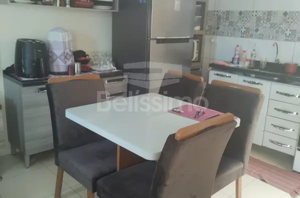 Casa bem localizada a 5 minutos do centro no Jardim Alvorada 