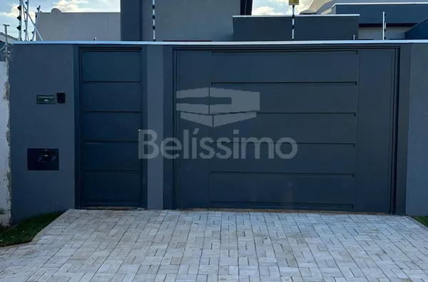 Casa para venda, 3 quarto(s),  sendo 1 suíte, sala, cozinha lavanderia coberta e garagem para 2 carros.