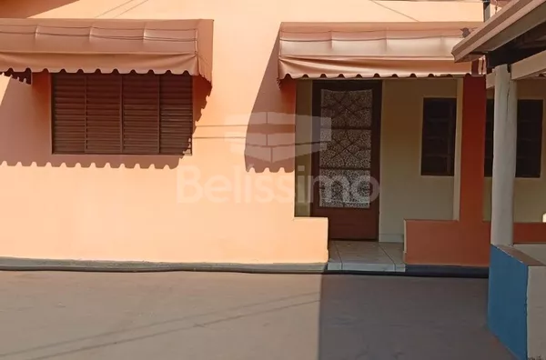 Linda Casa em um dos bairros mais nobres  de Três Lagoas
