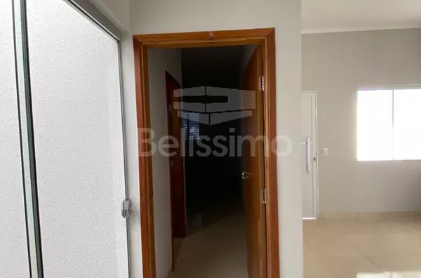Casa para venda, 2 quarto(s),  sendo 1 suíte, sala, cozinha, lavanderia coberta, área gourmet e garagem para 2 carros.