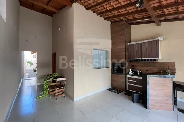 Linda casa no bairro Setsul, casa a 10 minutos do centro. 