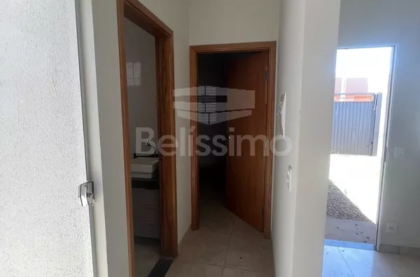 Casa para venda, 2 quarto(s),  sendo 1 suíte, sala, cozinha, lavanderia coberta, área gourmet e garagem para 2 carros.