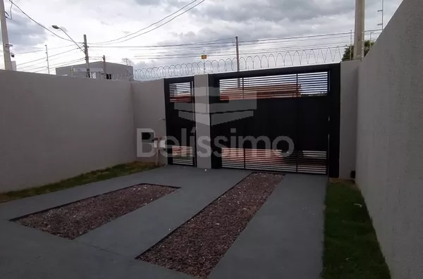 Casa para venda 2 quarto(s), sendo 1 suíte, sala, linda cozinha planejada, banheiro social, lavanderia coberta.