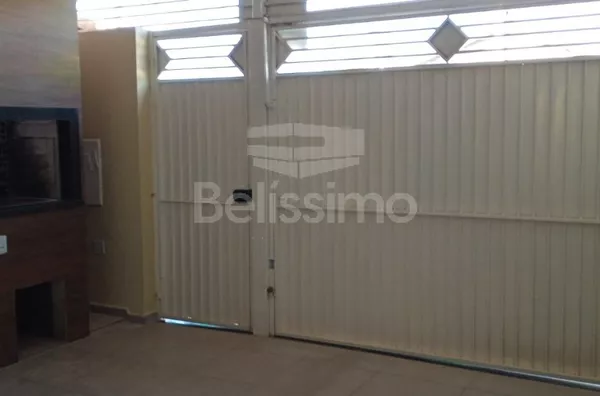 Casa bem localizada, no Jardim Planalto. Casa contendo 03 (três) quartos, sendo 01 suíte, 02 (dois) banheiros, sala, cozinha, lavanderia, área gourmet e garagem.