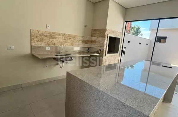 Linda casa no bairro Jardim Nova Europa, casa bem localizada a 5 minutos do centro!