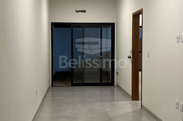 Casa para venda 3 quarto(s), sendo 1 suíte, sala, cozinha, banheiro social, lavanderia coberta e espaço na frente e fundo.