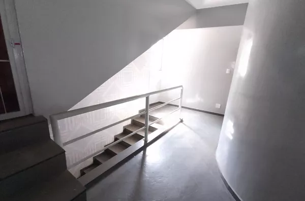 Kitinete 1 quarto(s), cozinha, banheiro e 1 vaga de garagem, no Basileia Cachoeiro de Itapemirim- ES