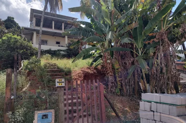 Casas com Lote de 523,00 m2 no Bairro Paraíso Cachoeiro de Itapemirim