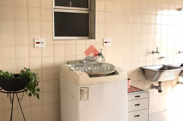 Apartamento para venda com 1 quarto e 3 suítes, com ótima localização  em  Santo André.  