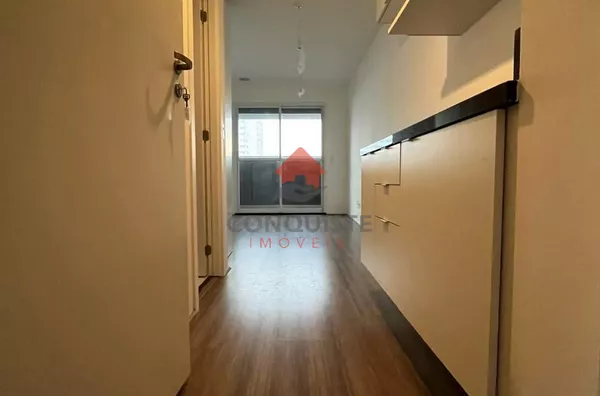Studio para locação COLADO no Metrô